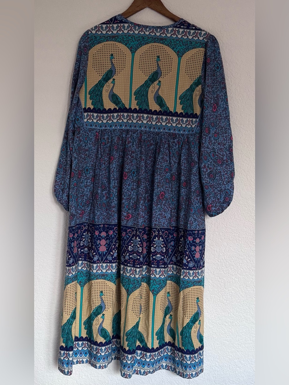 Boho Maxi Dress with Peacock Motif in Blue and Cream Sz M - Picture 5 of 11